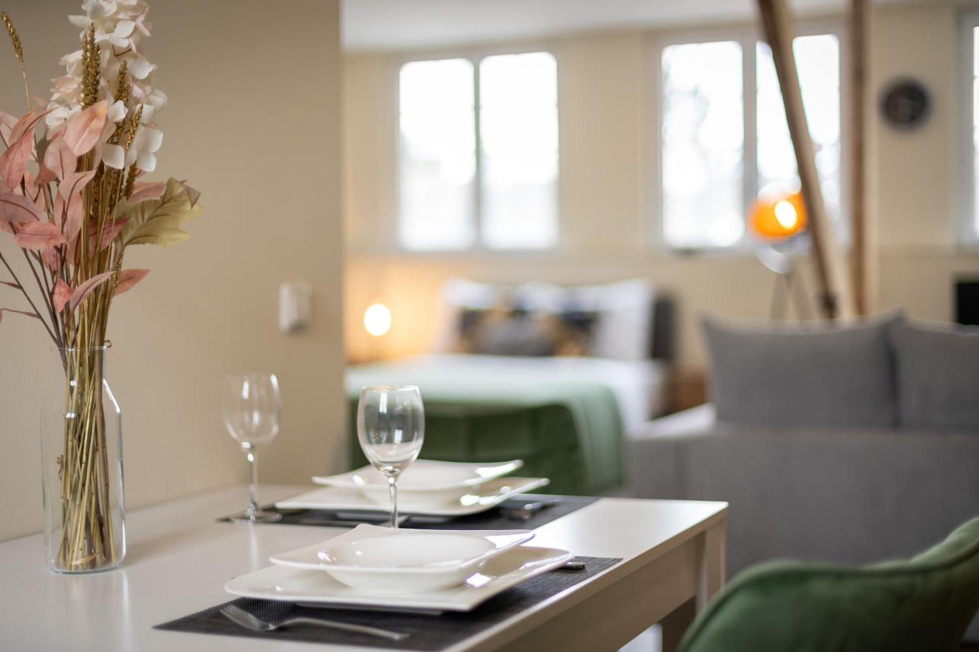 Maracoon - Suite Studios Krefeld Uerdingen I 20 Min Zur Messe Exteriör bild